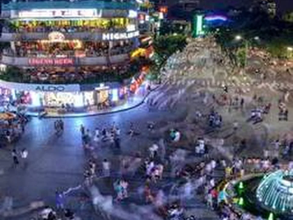 Một chiều Hồ Tây nếu muốn thoáng đầu sau giờ học