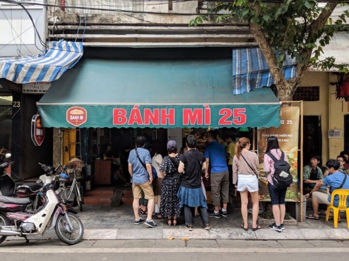 Bánh Mì 25 – Hàng Cá