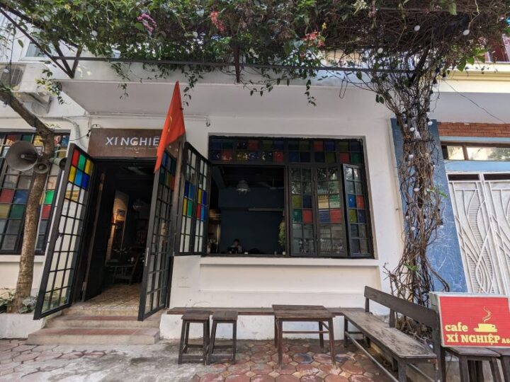 Cafe Xí Nghiệp – Văn Quán