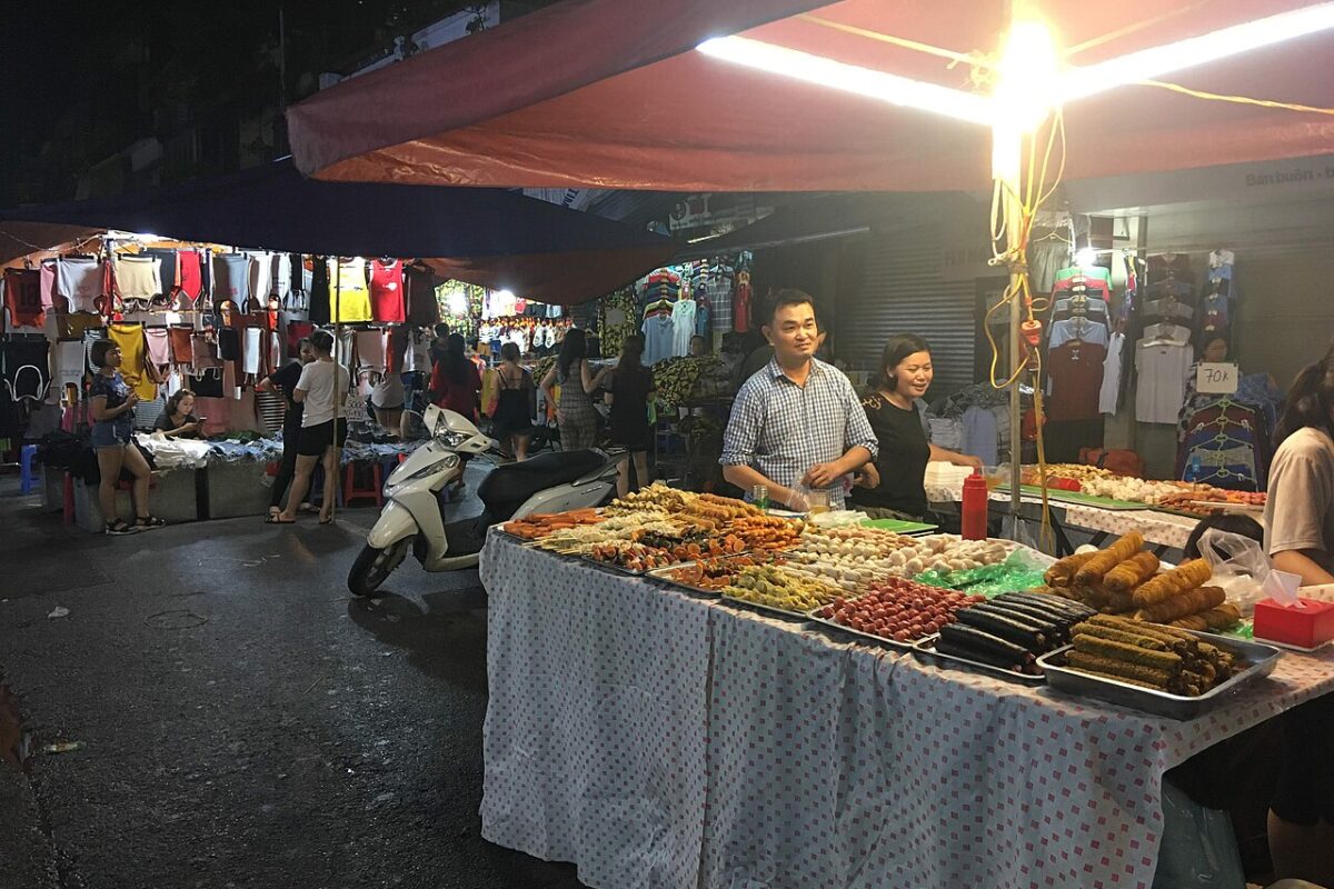 Góc tham quan khác tại Chợ đêm Phố cổ Hà Nội