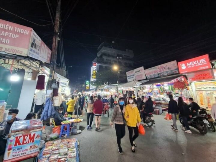 Chợ đêm Phùng Khoang