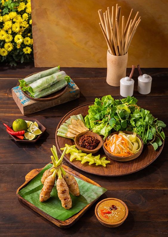Cô Ba – Nem Nướng Nha Trang, Minh Khai